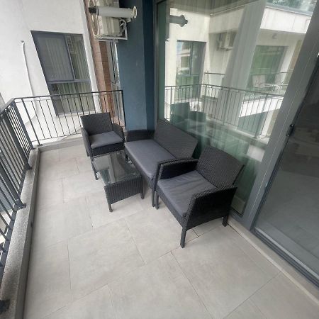 Velier Holiday Apartments Mamaia Exterior photo